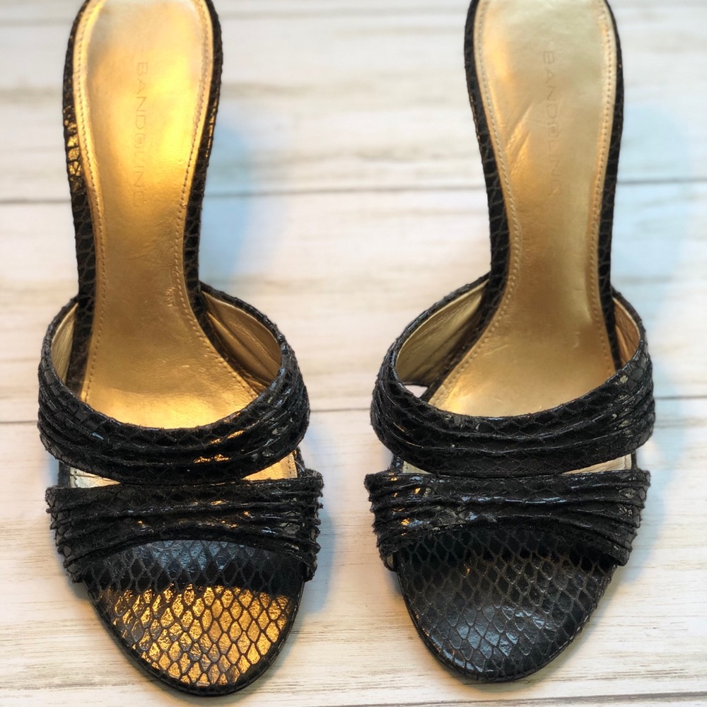 Bandolino Black Heels